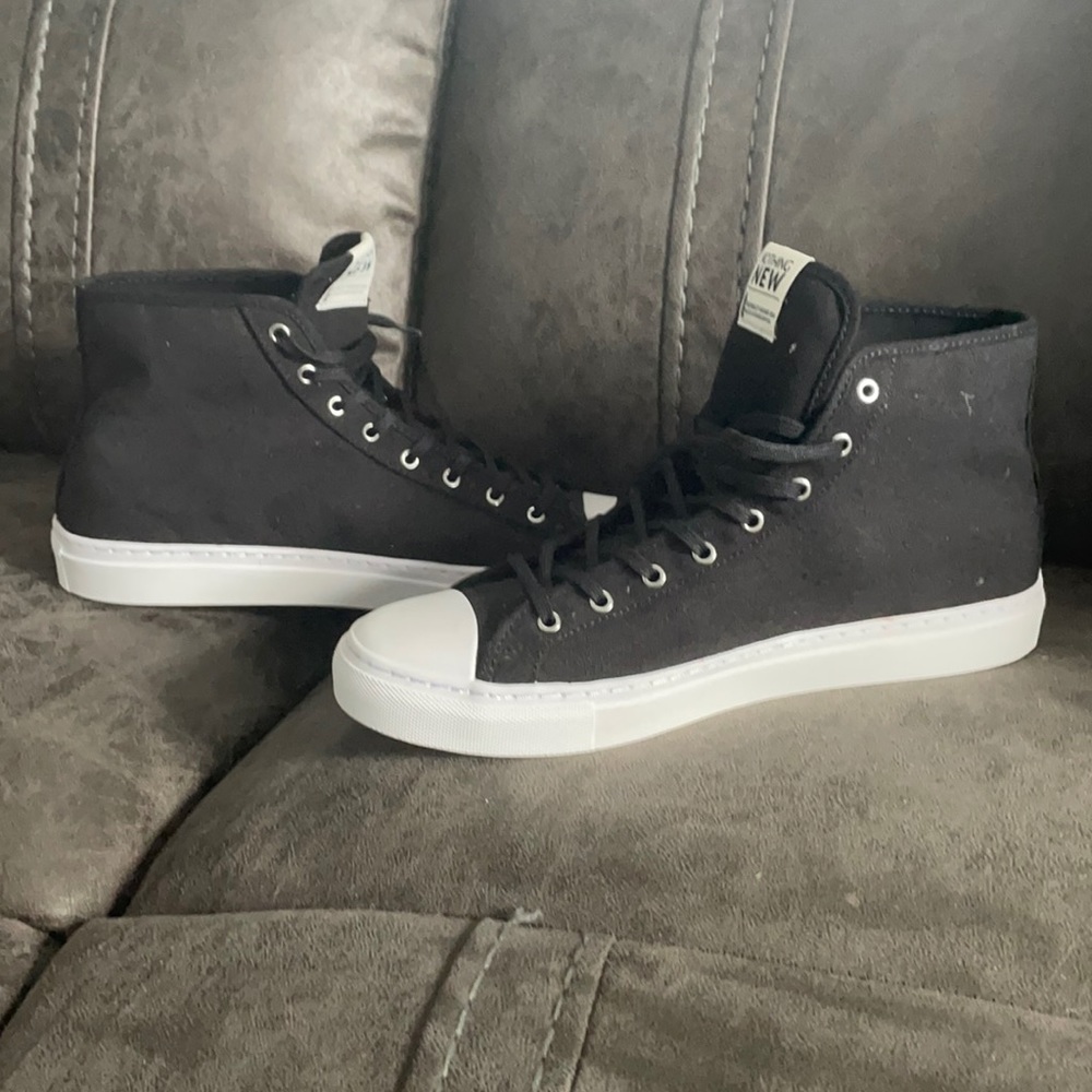 High top sneakers/chukkas